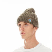 Load image into Gallery viewer, KNIT HAT WITH CLEAN 2 TONE SHIMUCHAN LOGO IN MOSS