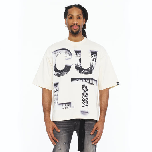 Cult's Oversized Short Sleeve Crew Neck Tee "Cult Newspaper" 260 Gr In Winter White