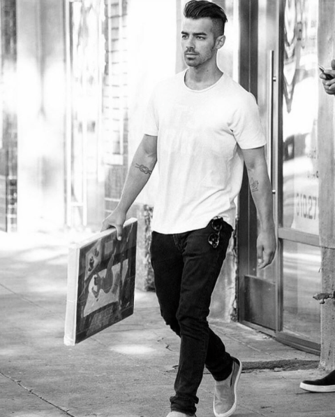 JOE JONAS WEARS THE CULT STILT SKINNY