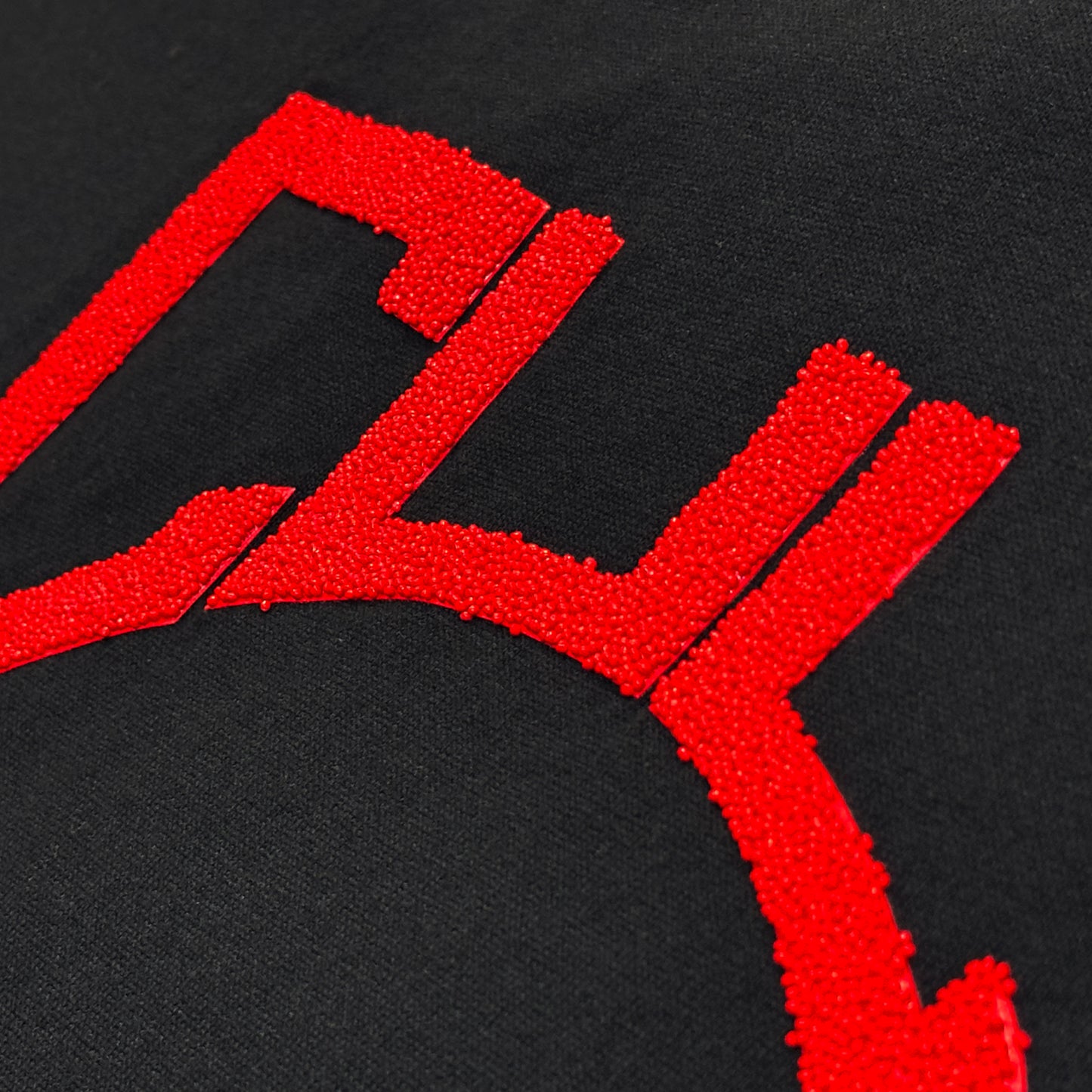 Cult's Oversized Heavyweight Boxy Fit Short Sleeve Crew Neck Tee "Arch Logo" in Black