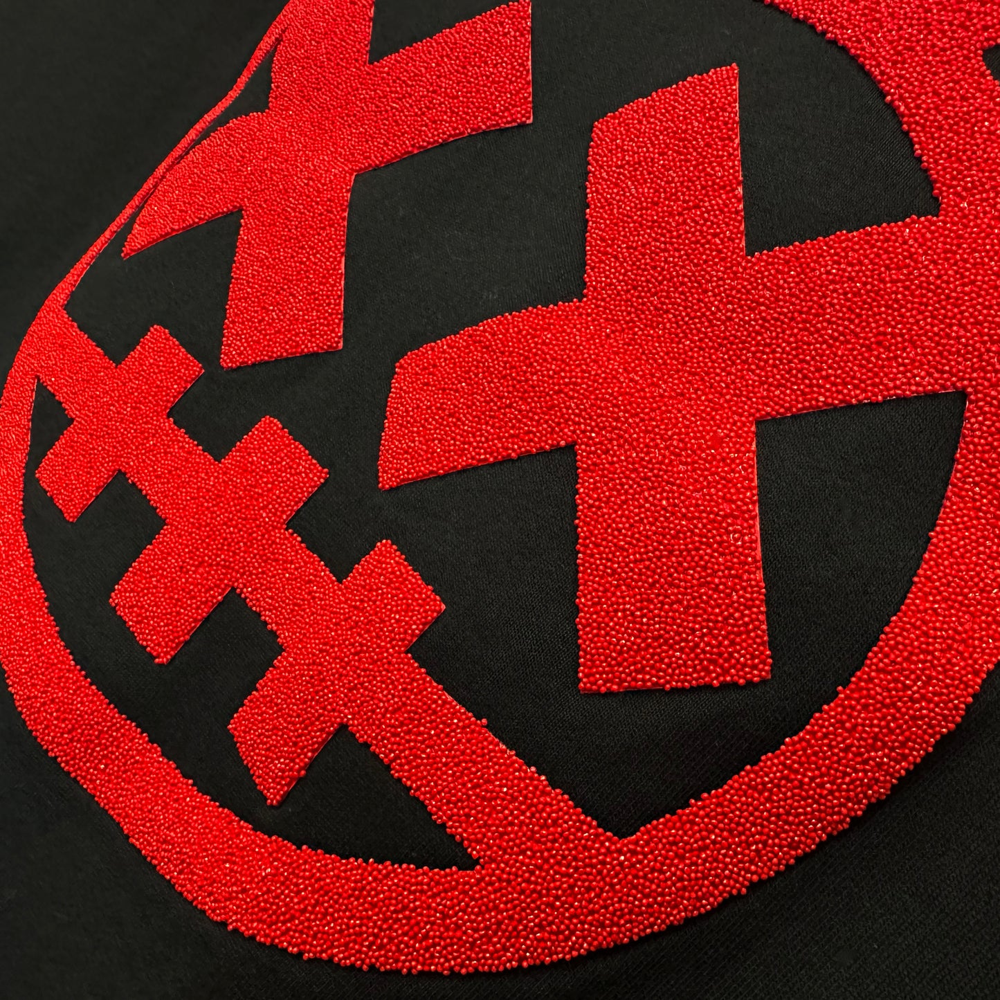 Cult's Oversized Heavyweight Boxy Fit Short Sleeve Crew Neck Tee "Arch Logo" in Black