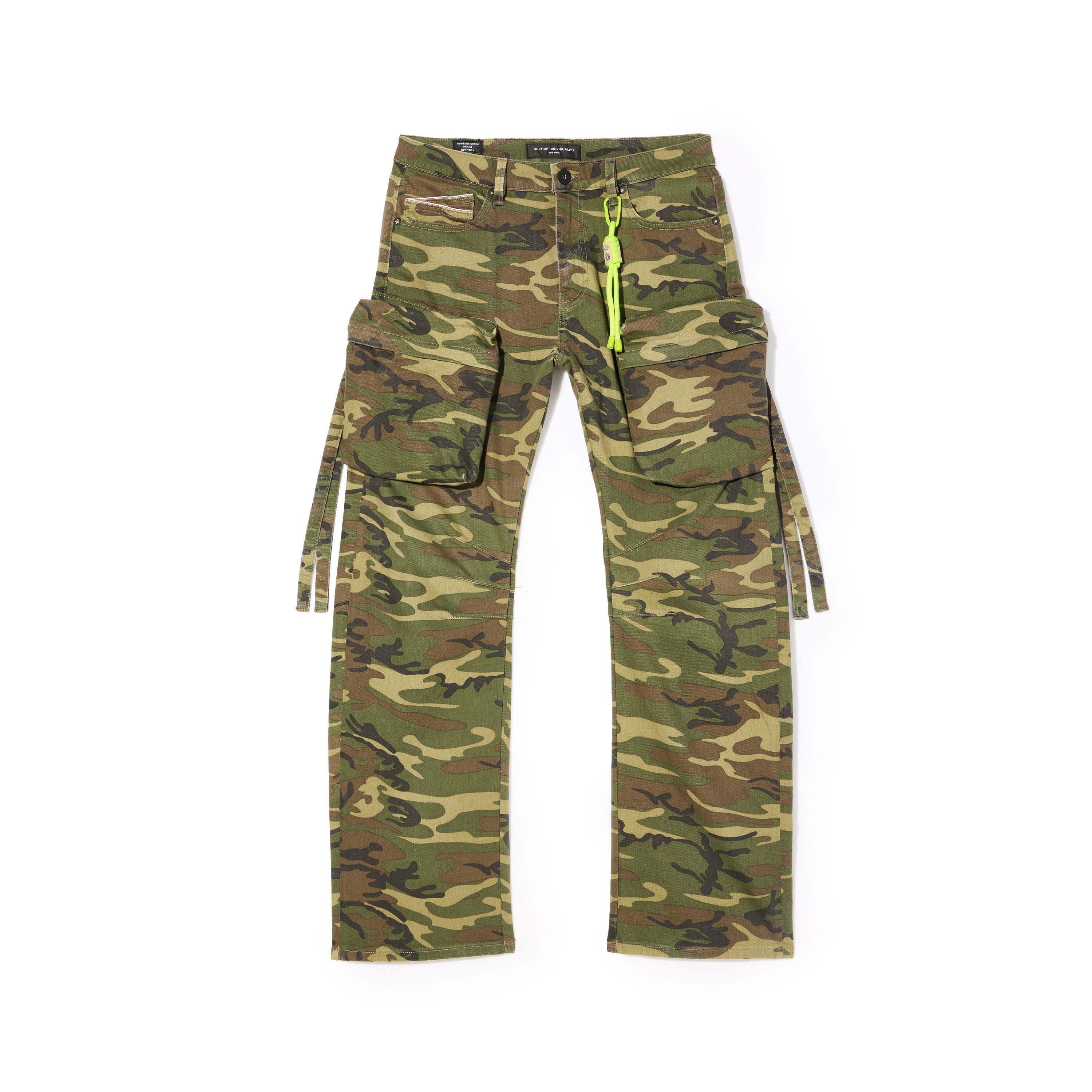 Cult's Baggy Cargo 610 Jeans in Camo