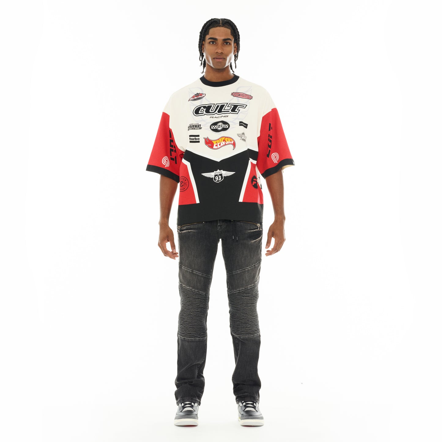 Cult's Oversized Short Sleeve Crew Neck Tee "Racer" in Winter White