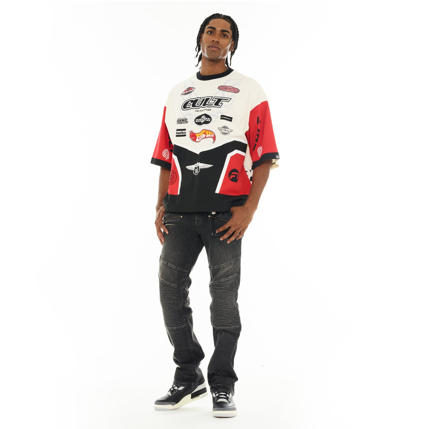 Cult's Oversized Short Sleeve Crew Neck Tee "Racer" in Winter White