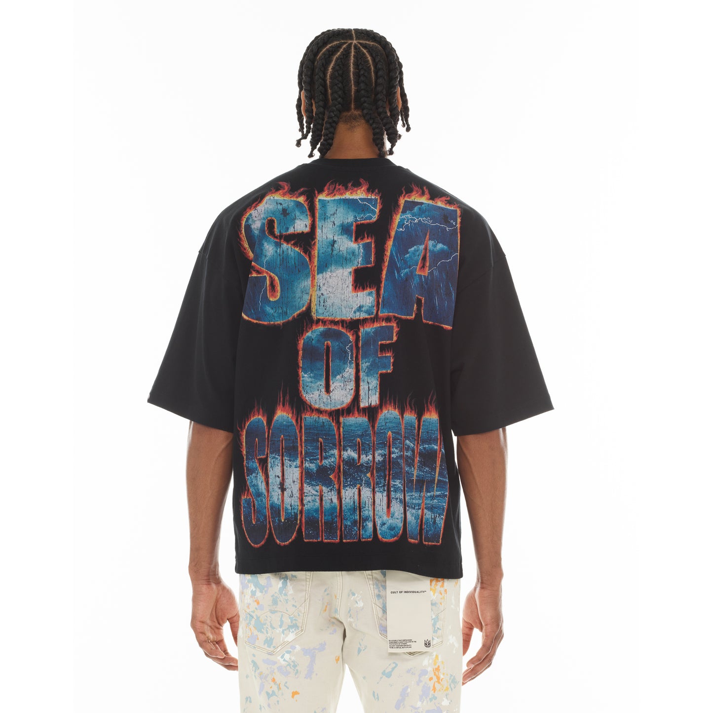 Cult's Oversized Short Sleeve Crew Neck Tee "Sea Of Sorrow" in Black