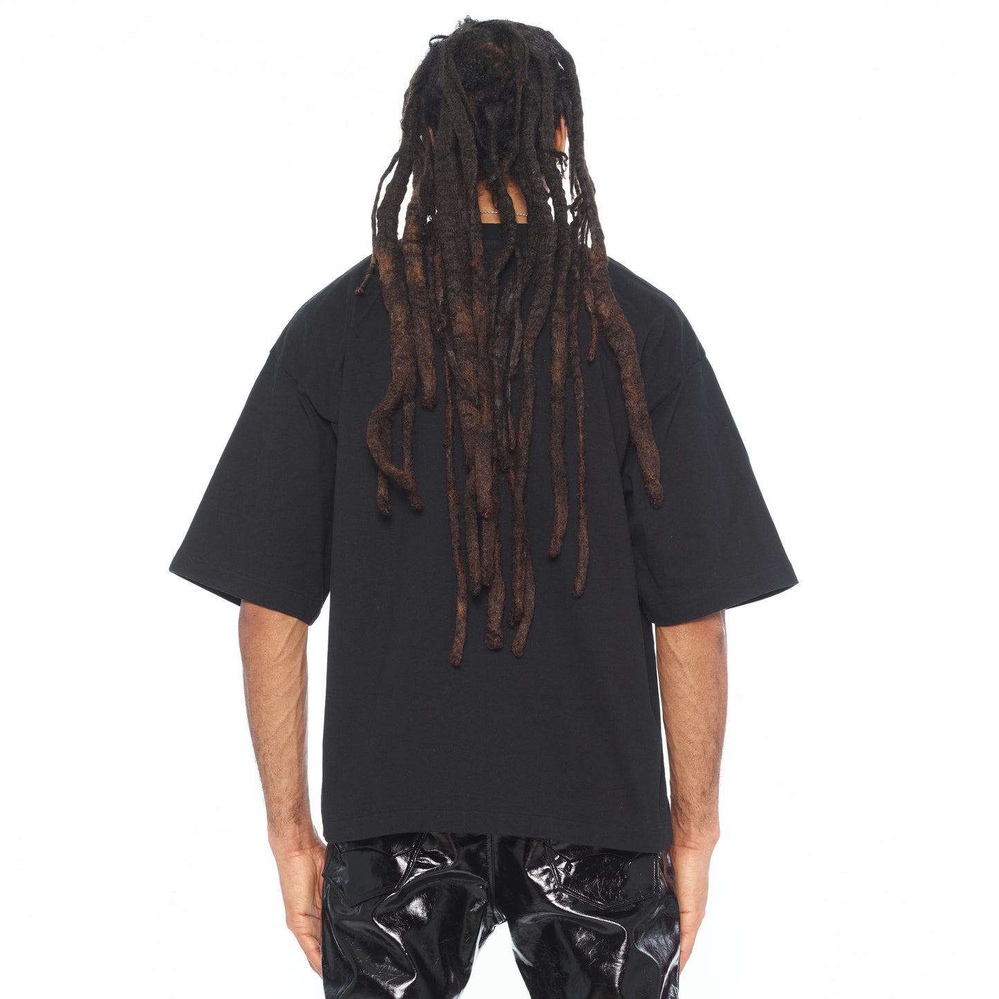 Cult's Oversized Short Sleeve Crew Neck Tee In Black