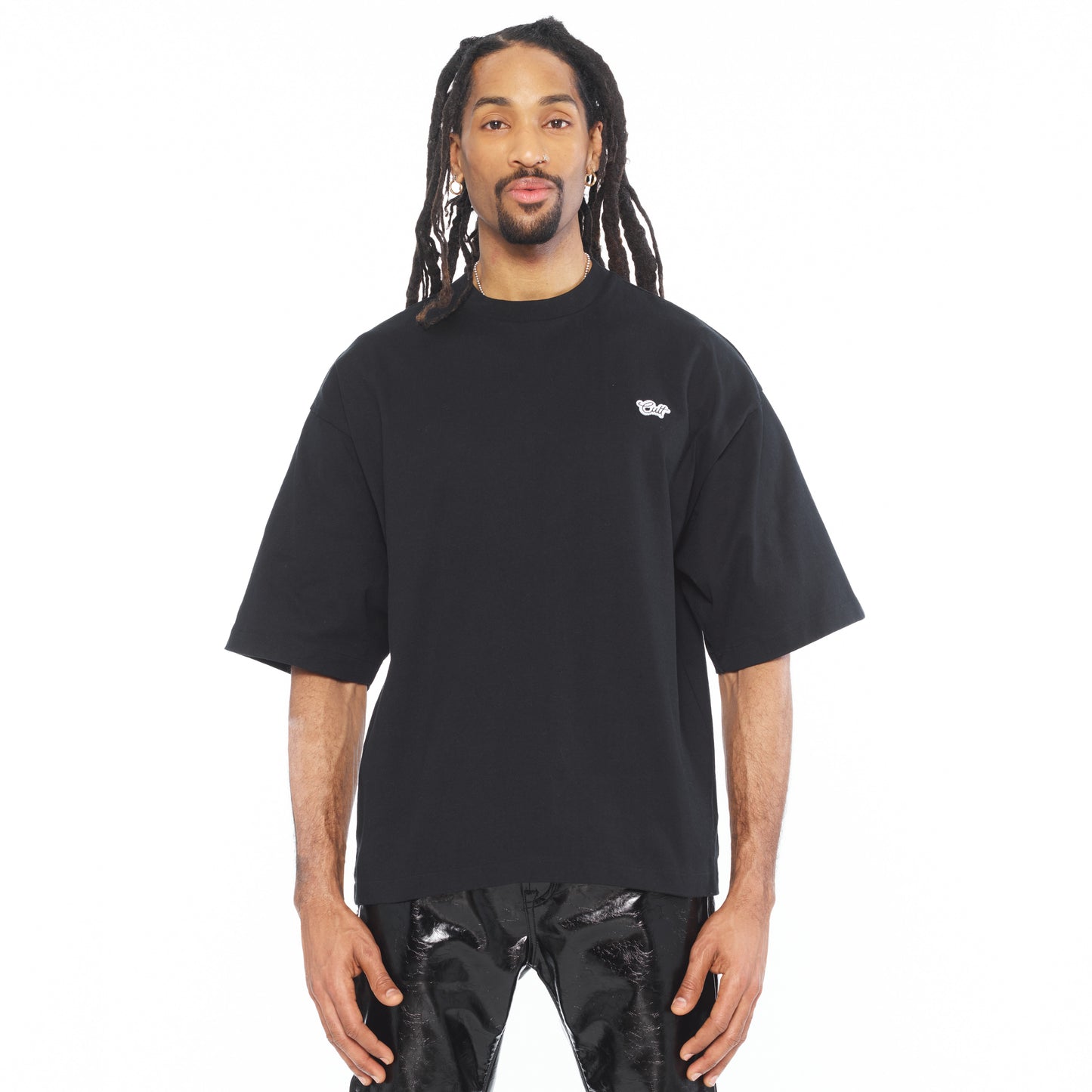 Cult's Oversized Short Sleeve Crew Neck Tee In Black