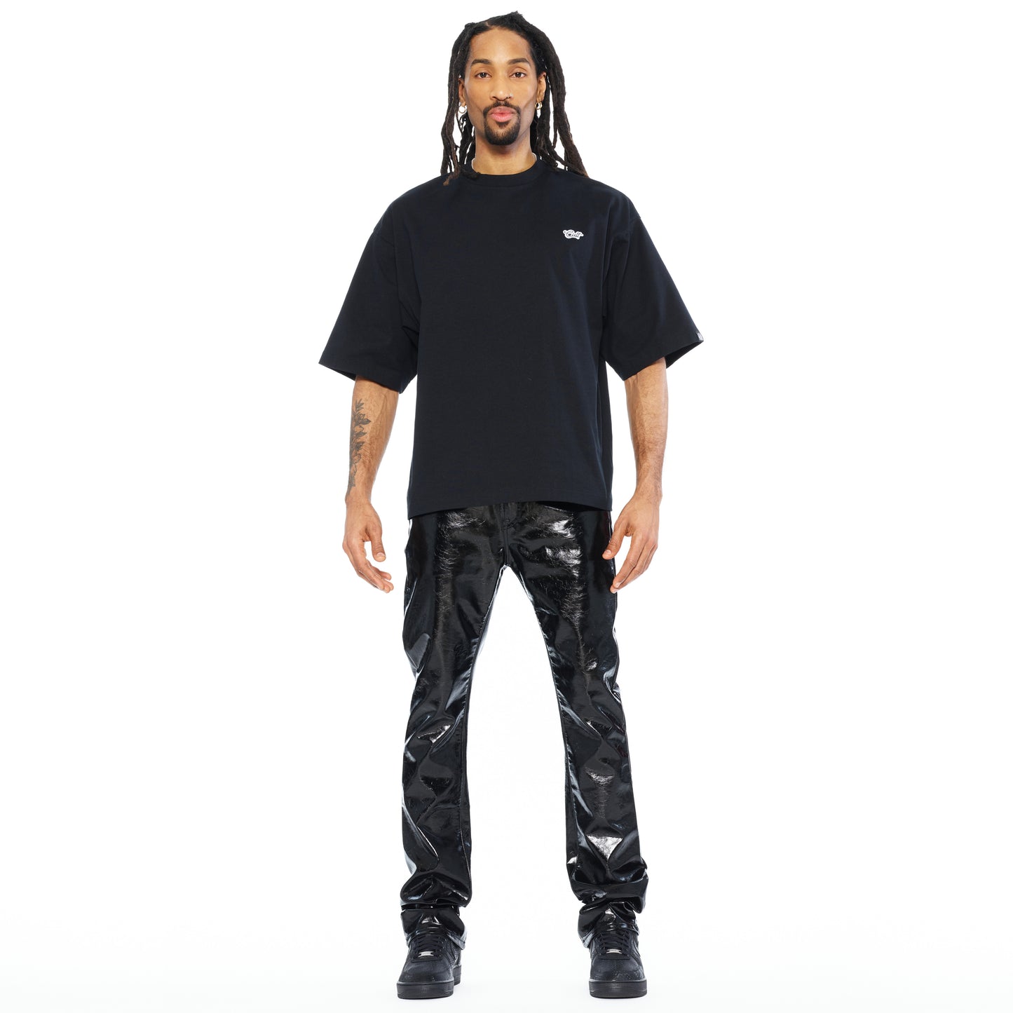 Cult's Oversized Short Sleeve Crew Neck Tee In Black