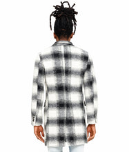 Load image into Gallery viewer, 3/4 TRENCH COAT IN PLAID